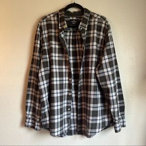AEO Mens Seriously Soft Classic Fit Black Gray & Blue Plaid Button Down XXL
